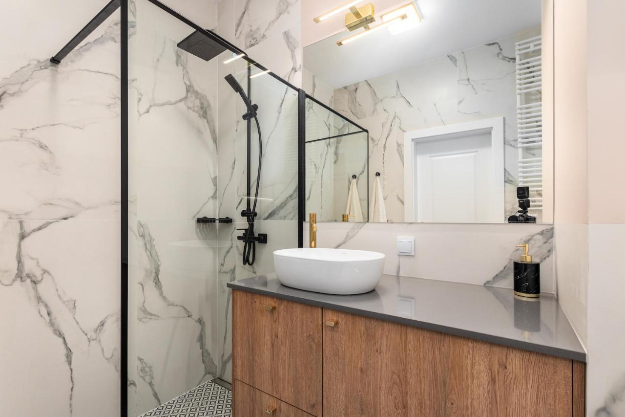 Bg Premium Apartments Browary Warszawskie Warsawa Bagian luar foto
